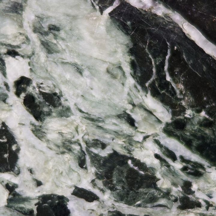 Marbre Nero Marquina Noir veiné blanc